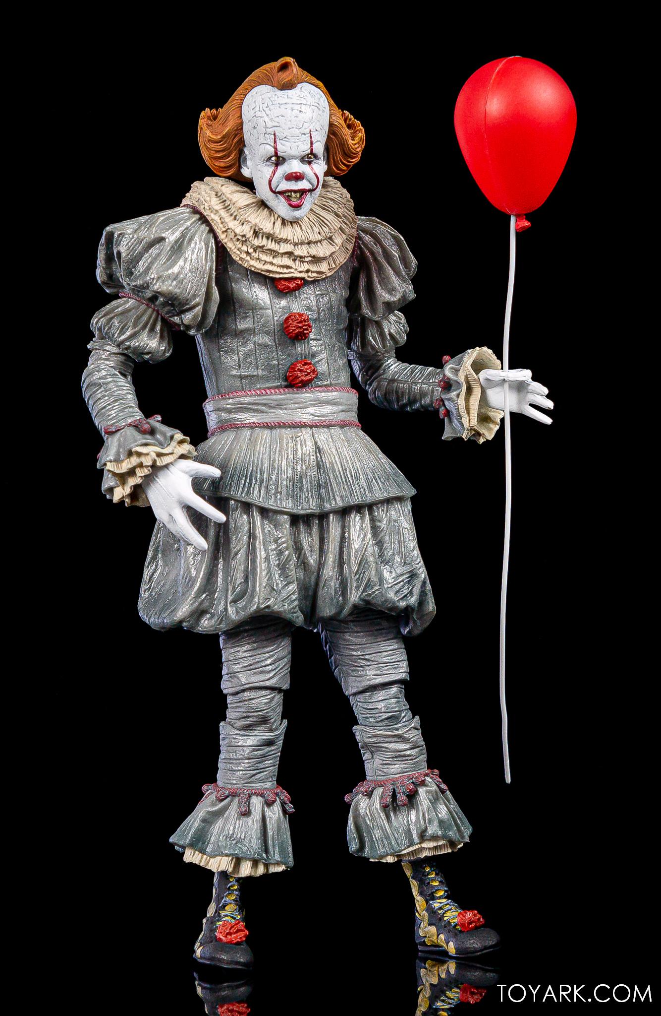 IT Chapter 2 Ultimate Figure by NECA Toys Photo Shoot