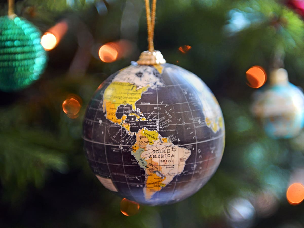 Christmas Traditions Worldwide, Mexico & France
