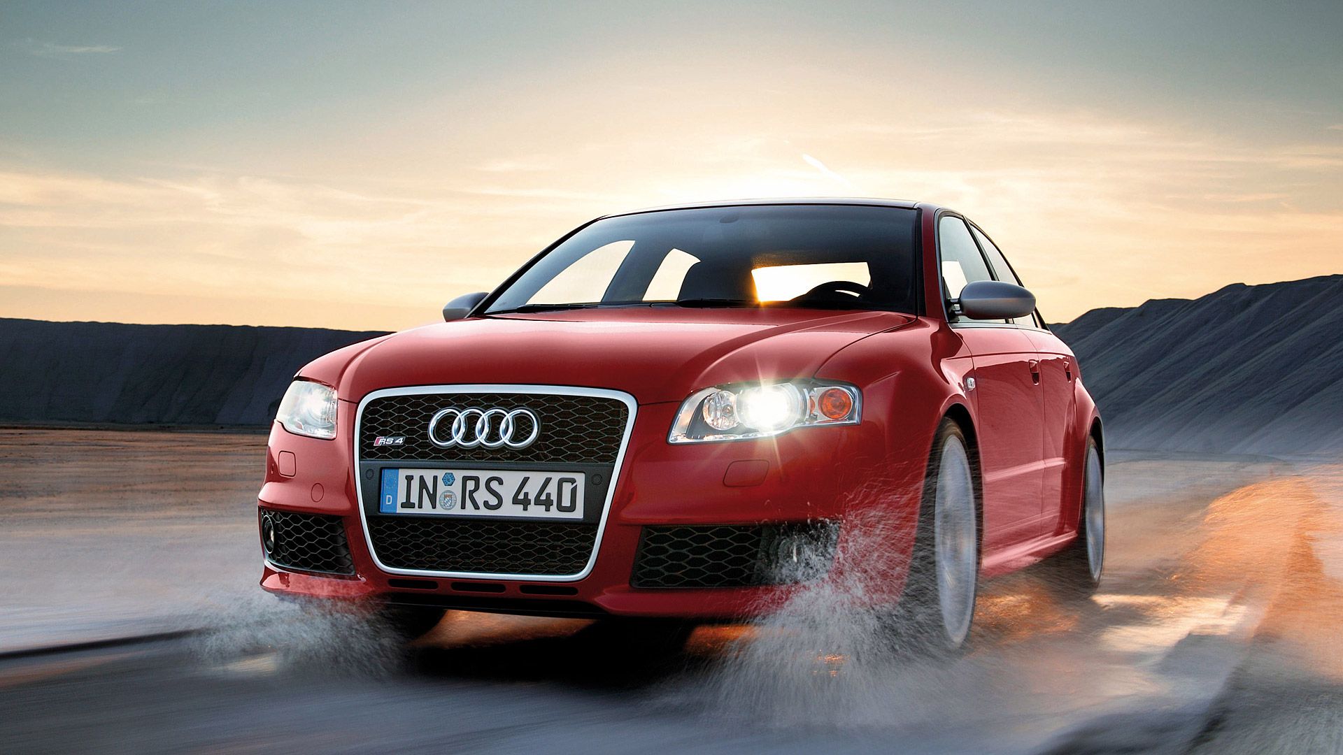 Audi RS4 Wallpaper, Specs & Videos