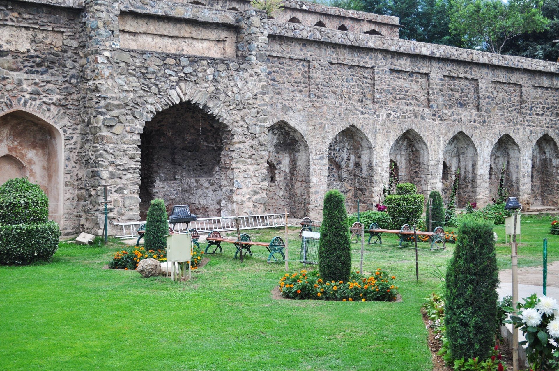 Pari Mahal, India 2019