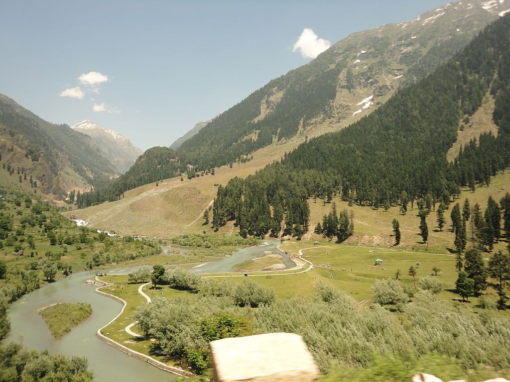 Betaab Valley from