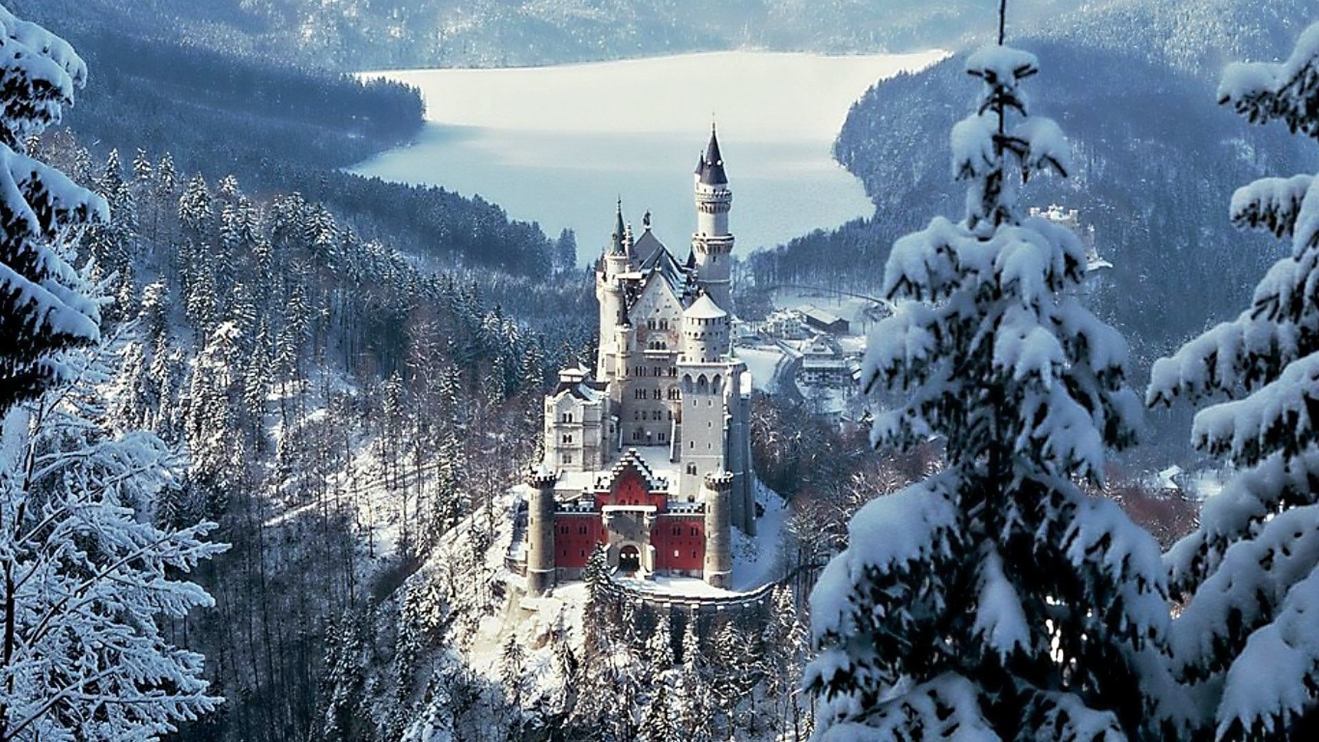 Neuschwanstein Castle Wallpaper