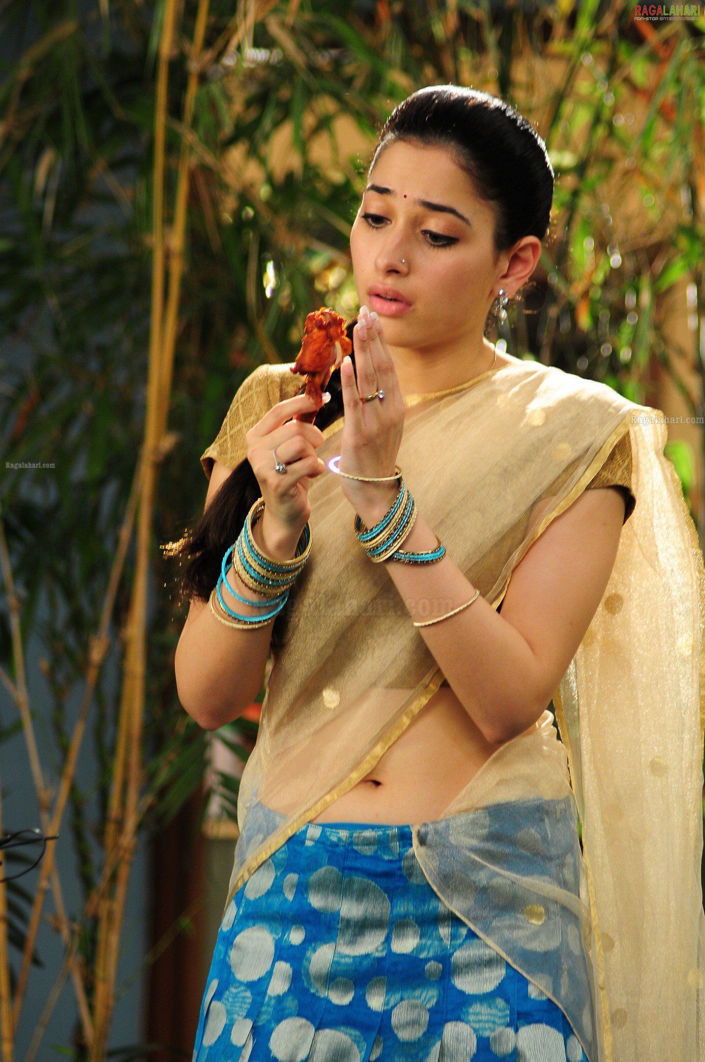 Tamanna Navel In Saree Wallpapers - Wallpaper Cave