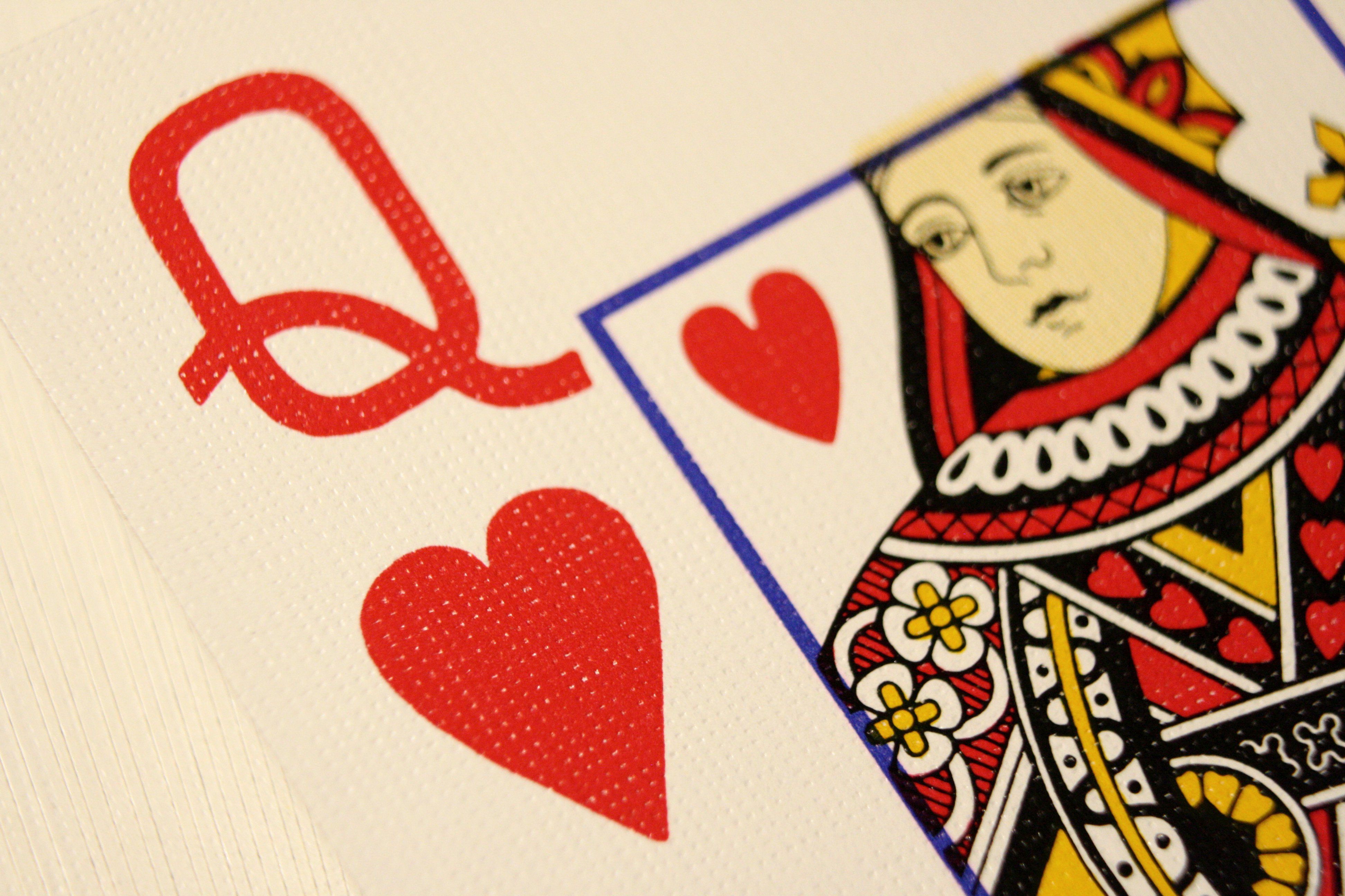 Queen of Hearts Wallpaper. Queen Emoji Wallpaper, Black Queen Wallpaper and Snow White Queen Wallpaper