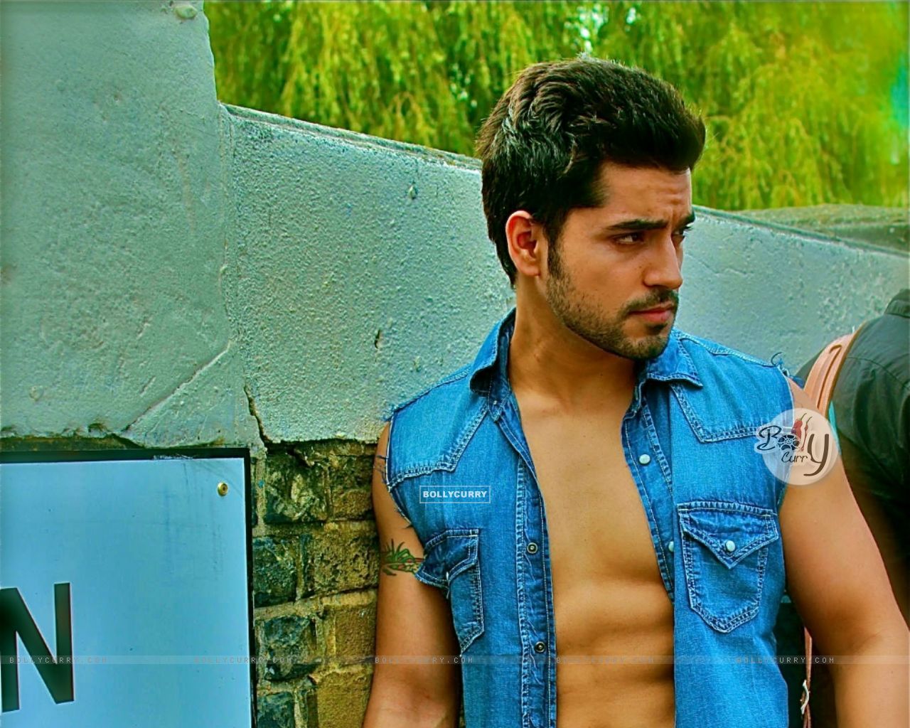 Wallpaper Gulati size:1280x1024