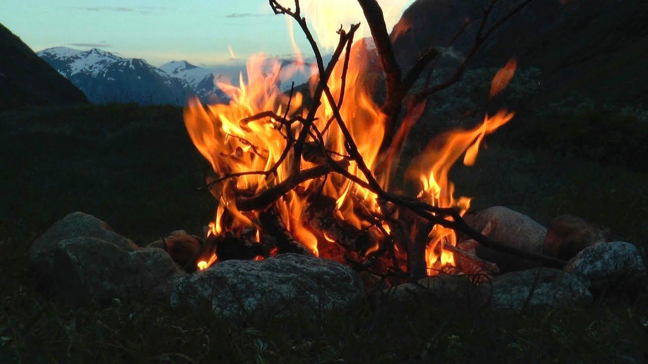 Crackling Mountain Campfire with Relaxing River, Wind and Fire Sounds (HD)