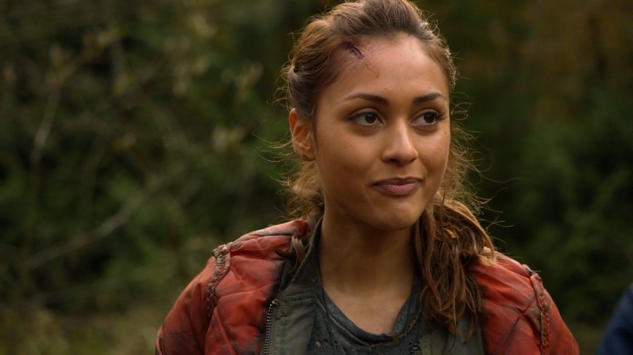 The 100 (TV Show) Photo: Raven Reyes. The 100 raven, The 100 characters