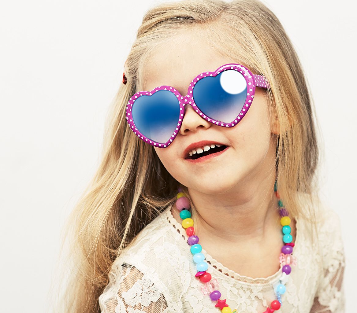 Wallpaper Little girls Blonde girl Heart Children Face Glasses White