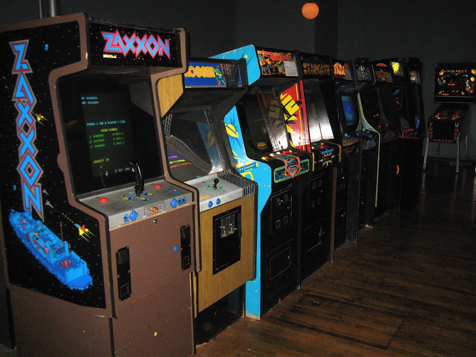 Classic Arcade Wallpaper