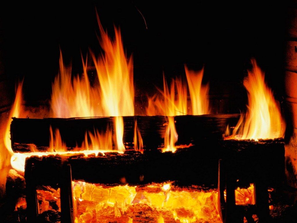 Christmas and New Year Wallpaper Free Toasty Fire Wallpaper, Photo, Picture and Background