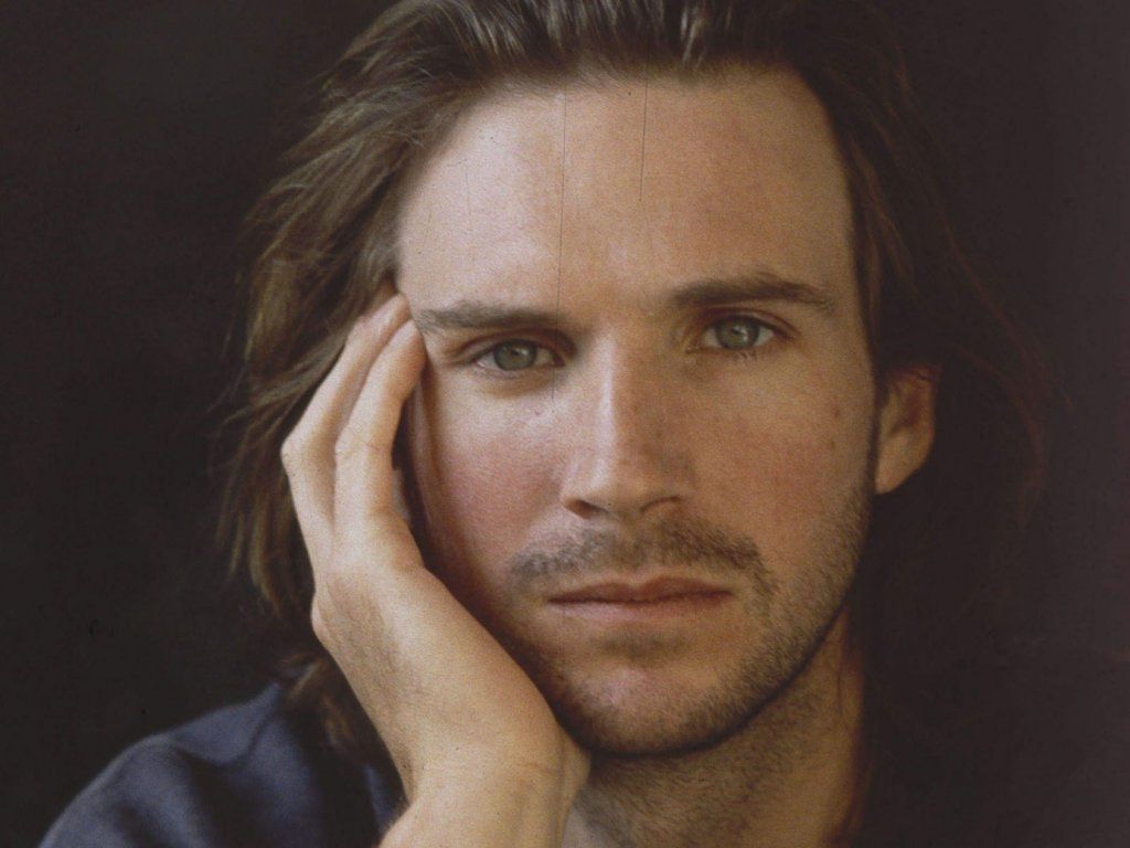 Ralph Fiennes, my favourite actor.VOLDEMORT!3 3 3.