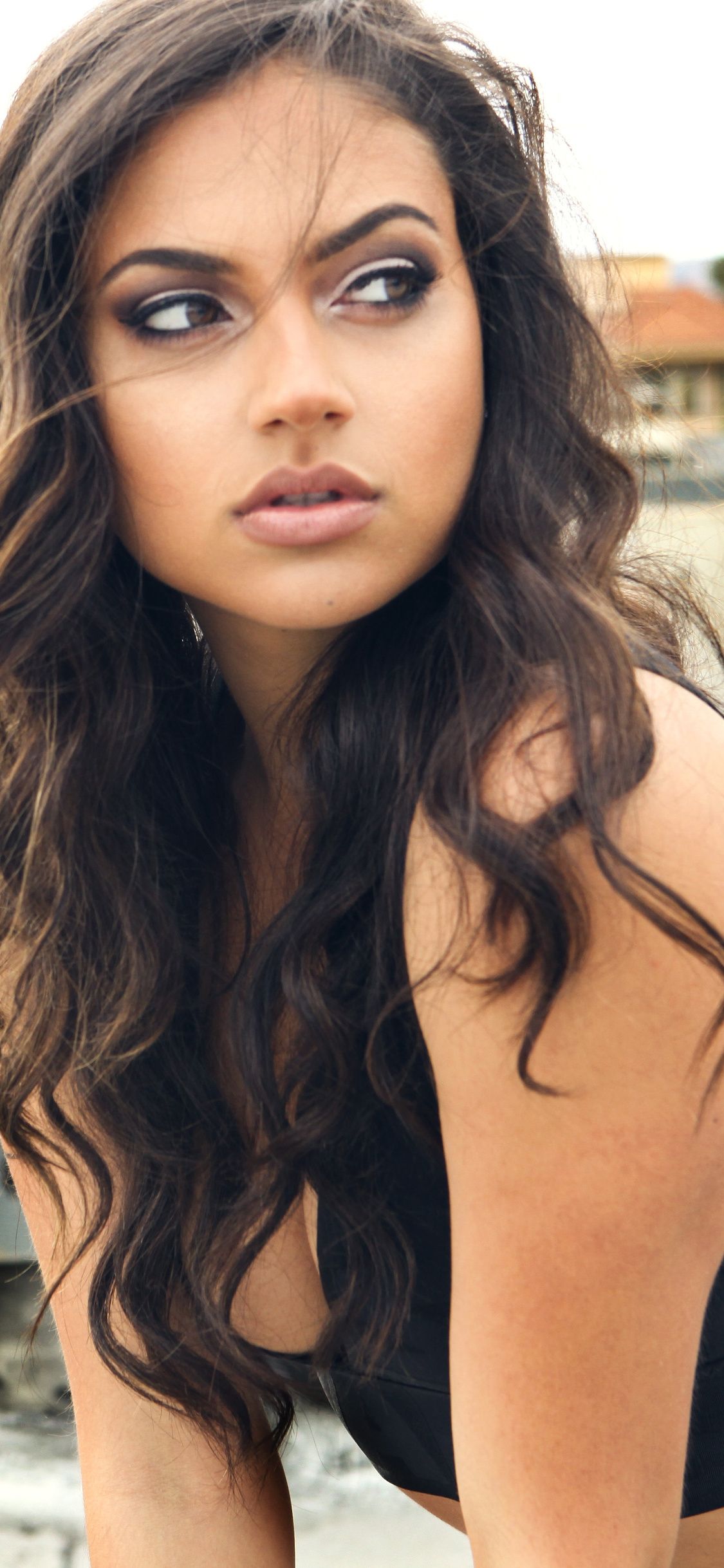 Inanna Sarkis iPhone XS, iPhone 10, iPhone X HD 4k Wallpaper, Image, Background, Photo and Picture