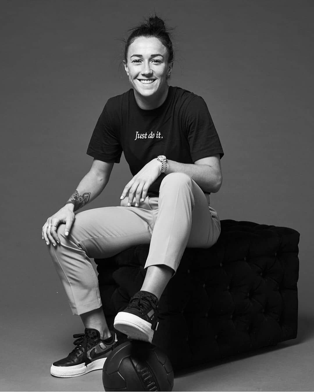 Legend ❤ #lionesses #england #lucybronze #lyon #football #teamate #legend #inspirational #beautifu. Female athletes, Womens football, Womens soccer