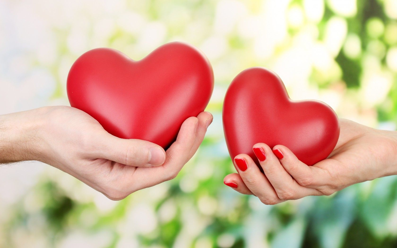 Couple Hand Holding Heart Wallpaper