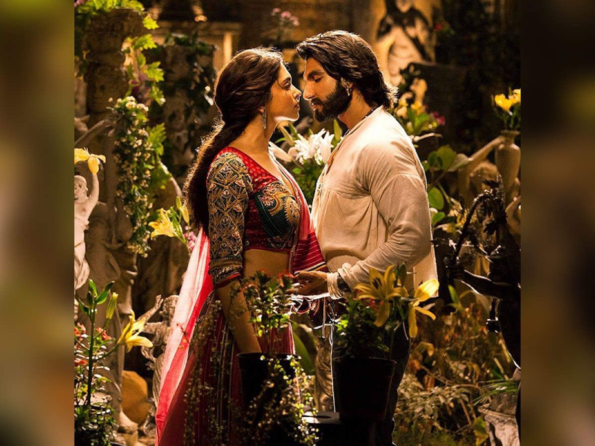 As DeepVeer tie the knot, 'Ramleela' clocks 5. Bollywood, Ranveer singh, Sanjay leela bhansali