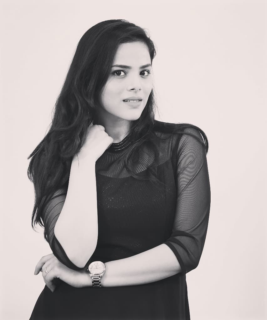 Kriti Garg New Latest HD Photo. Raahu Movie Heroine Kriti Garg Photo Shoot ImageCineFrames