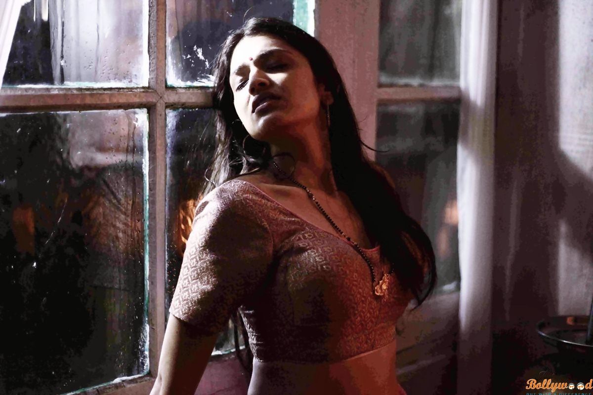 Mastram Official Theatrical. Rahul Bagga, Tara Alisha Berry Image, Picture, Photo, Icon and Wallpaper: Ravepad place to rave about anything and everything!