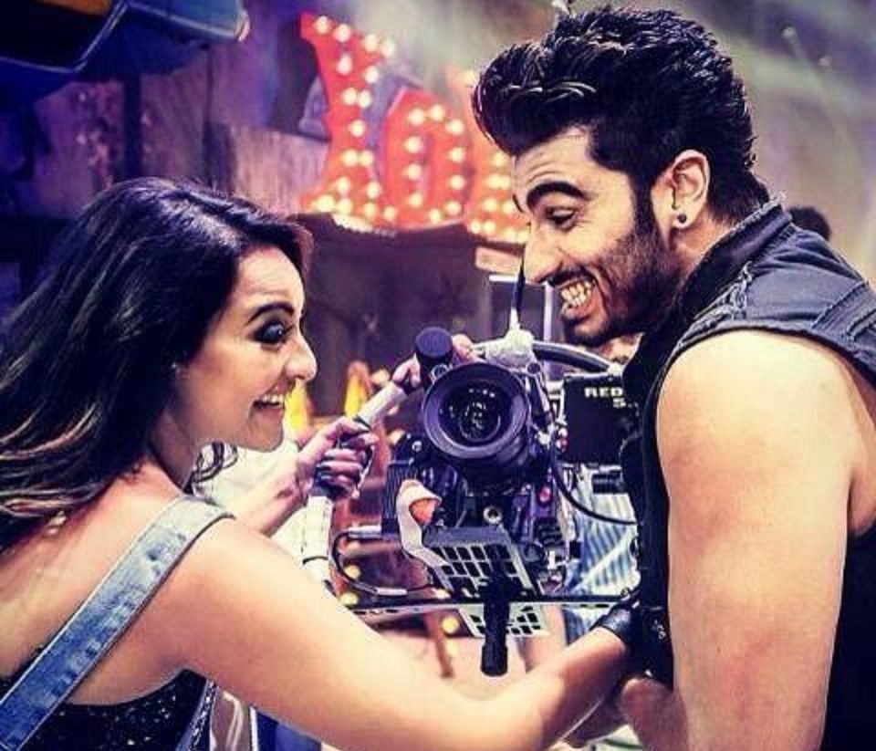 Every Couples HD Wallpaper Download: Arjun Kapoor & Sonakshi Sinha Couple Wallpaper Download