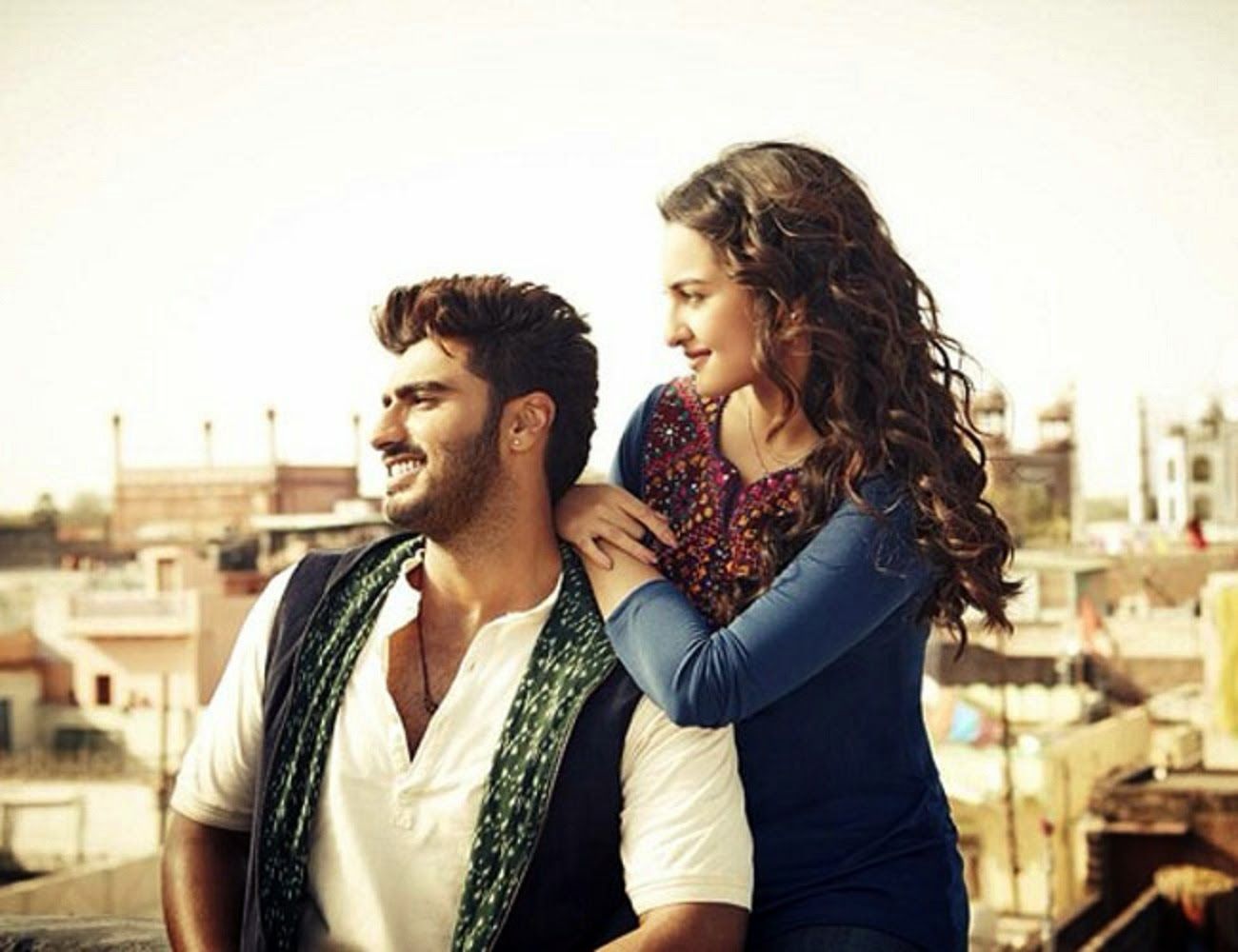 Every Couples HD Wallpaper Download: Arjun Kapoor & Sonakshi Sinha Wallpaper Download