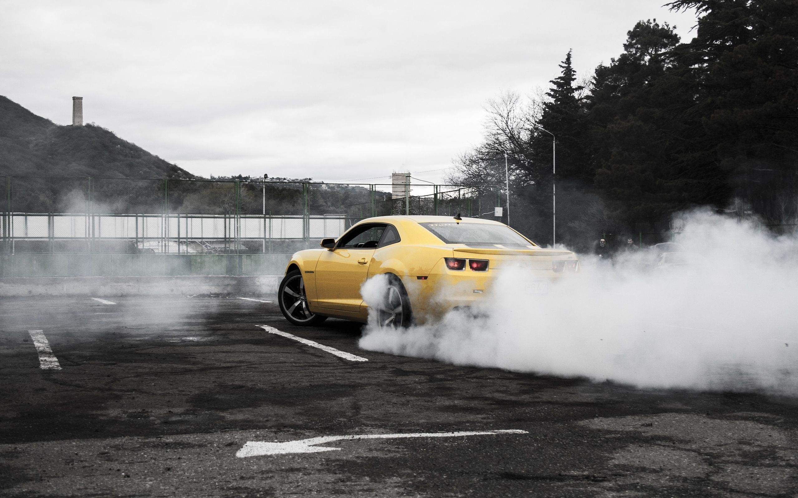 Camaro, Chevrolet, Burnout, Yellow, Smoke Wallpaper HD / Desktop and Mobile Background