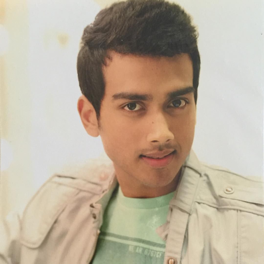 Kalidas Jayaram Hot And Handsome Picture Collection