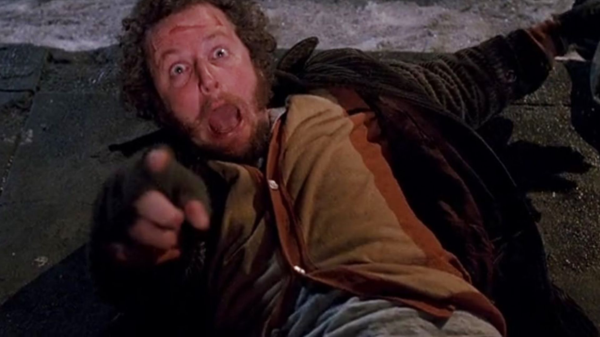 Daniel Stern Releases Funny Response to Macaulay Culkin's HOME ALONE Reprisal