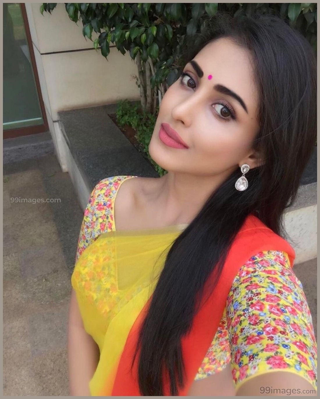 Pin On Madhu Shalini Latest HD Photo Wallpaper (1080p)