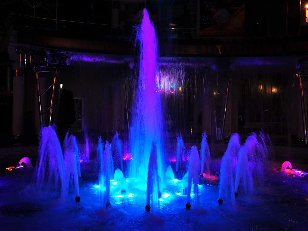 Dancing_Water_Fountains_Wallpaper__ (1024×768). Fountains, Pond lights, Water fountain