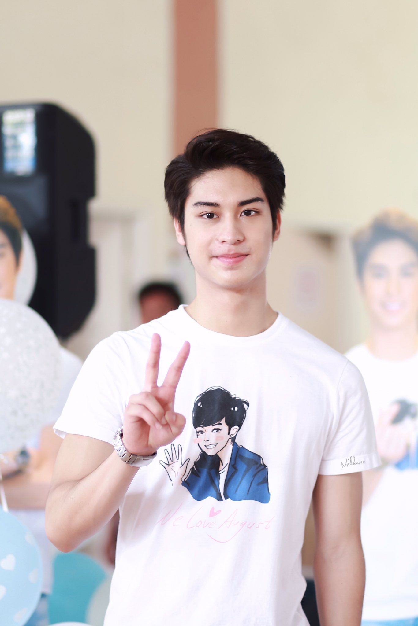 Pin oleh Chuck di ออกัส วชิรวิชญ์. Pria, Orang, Suami masa depan