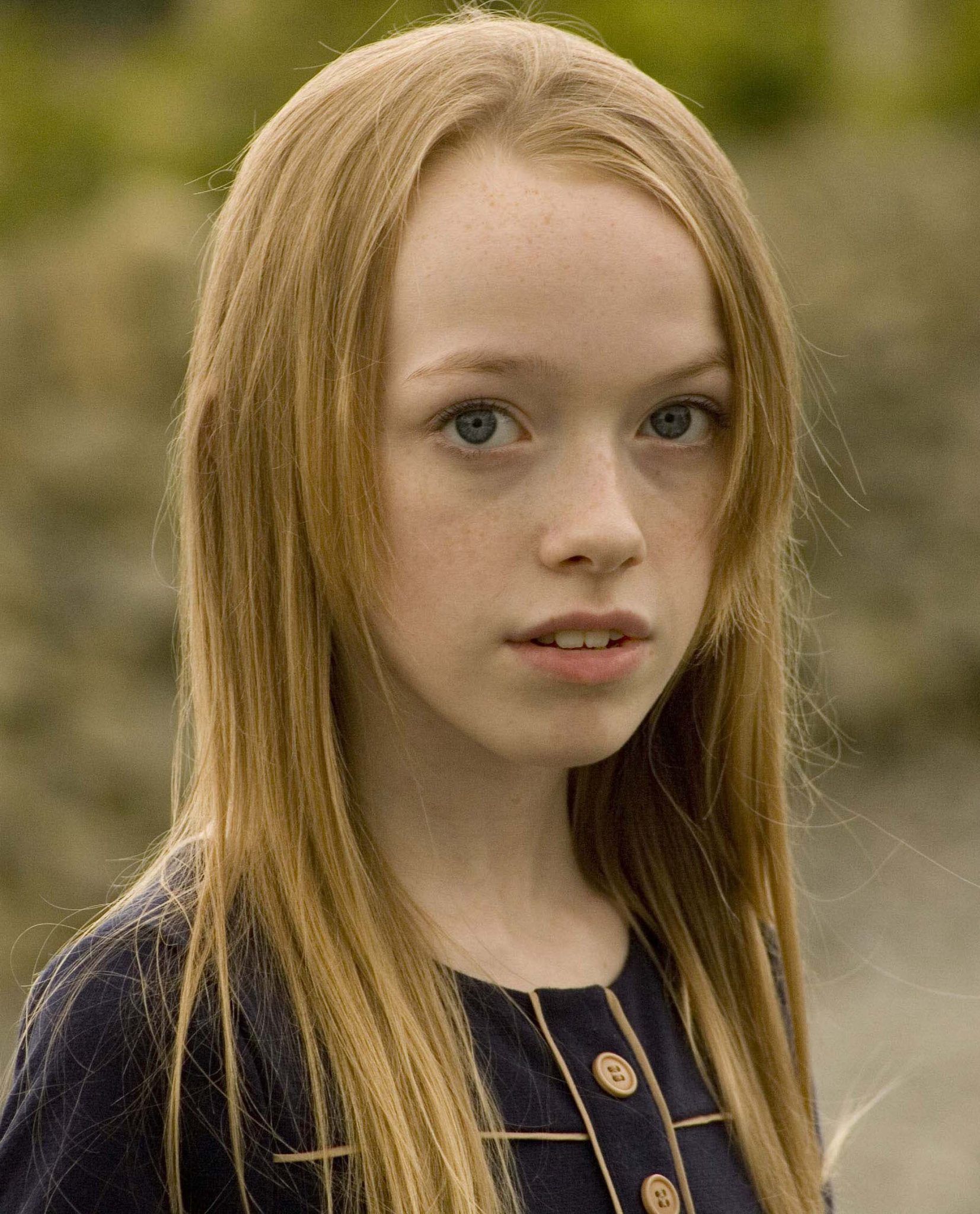 Awesome photo of Amybeth Mcnulty