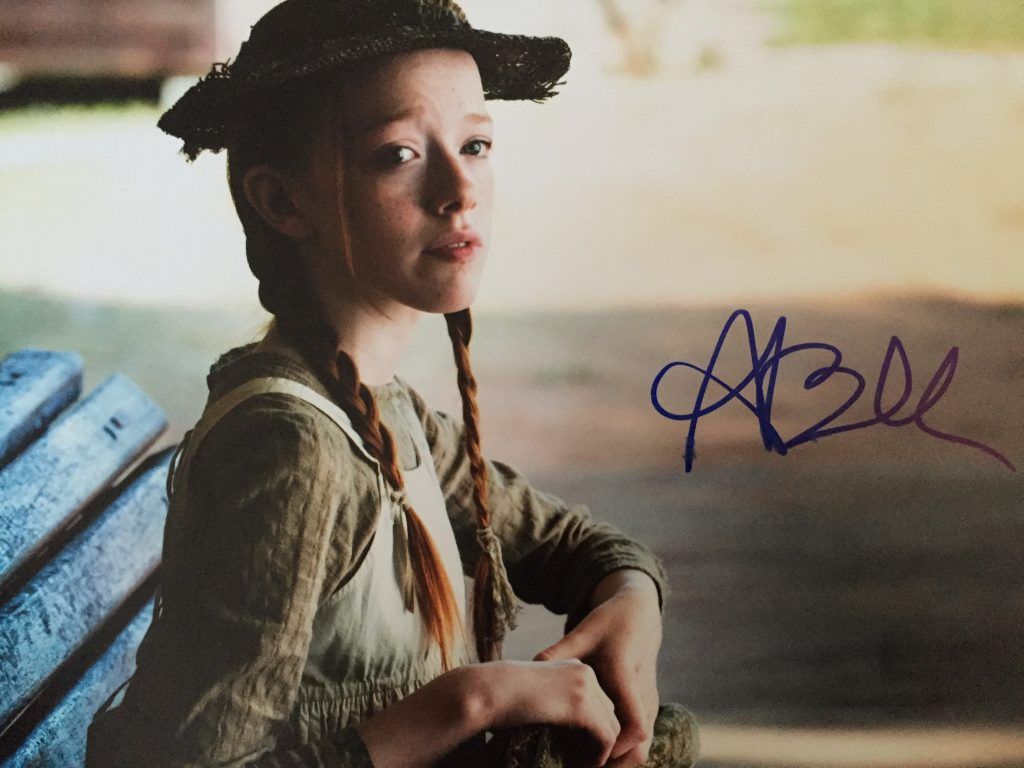 Amybeth McNulty Wallpaper