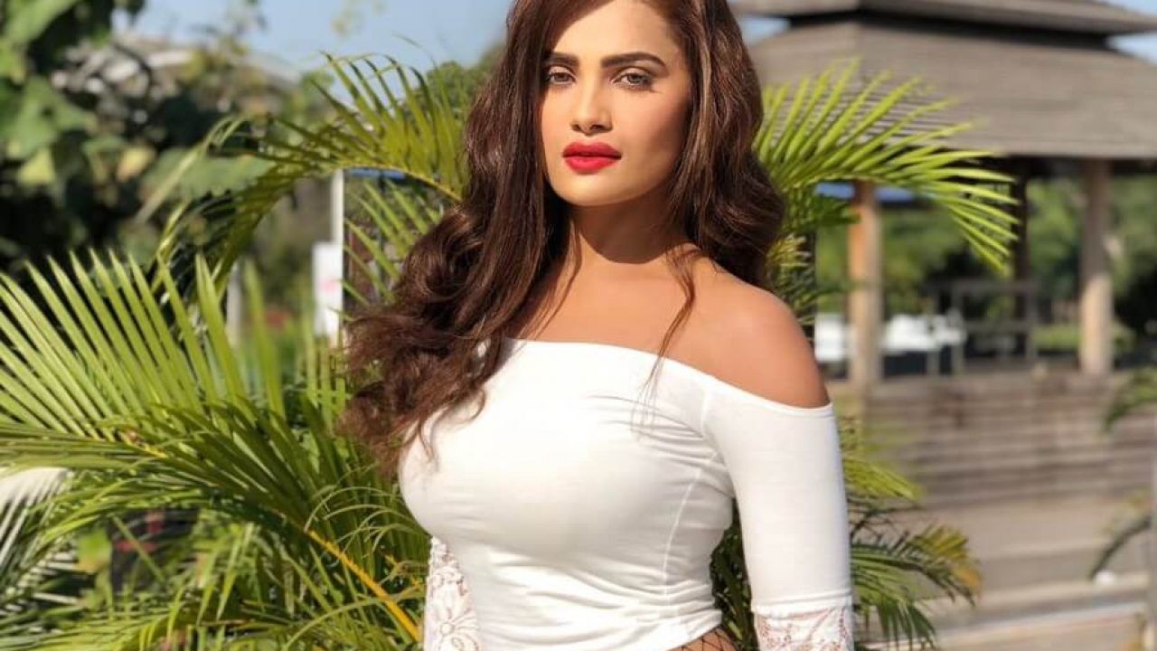Sakshi Dwivedi Wiki, Biography, Age, Family, Movies, Photo Gallery