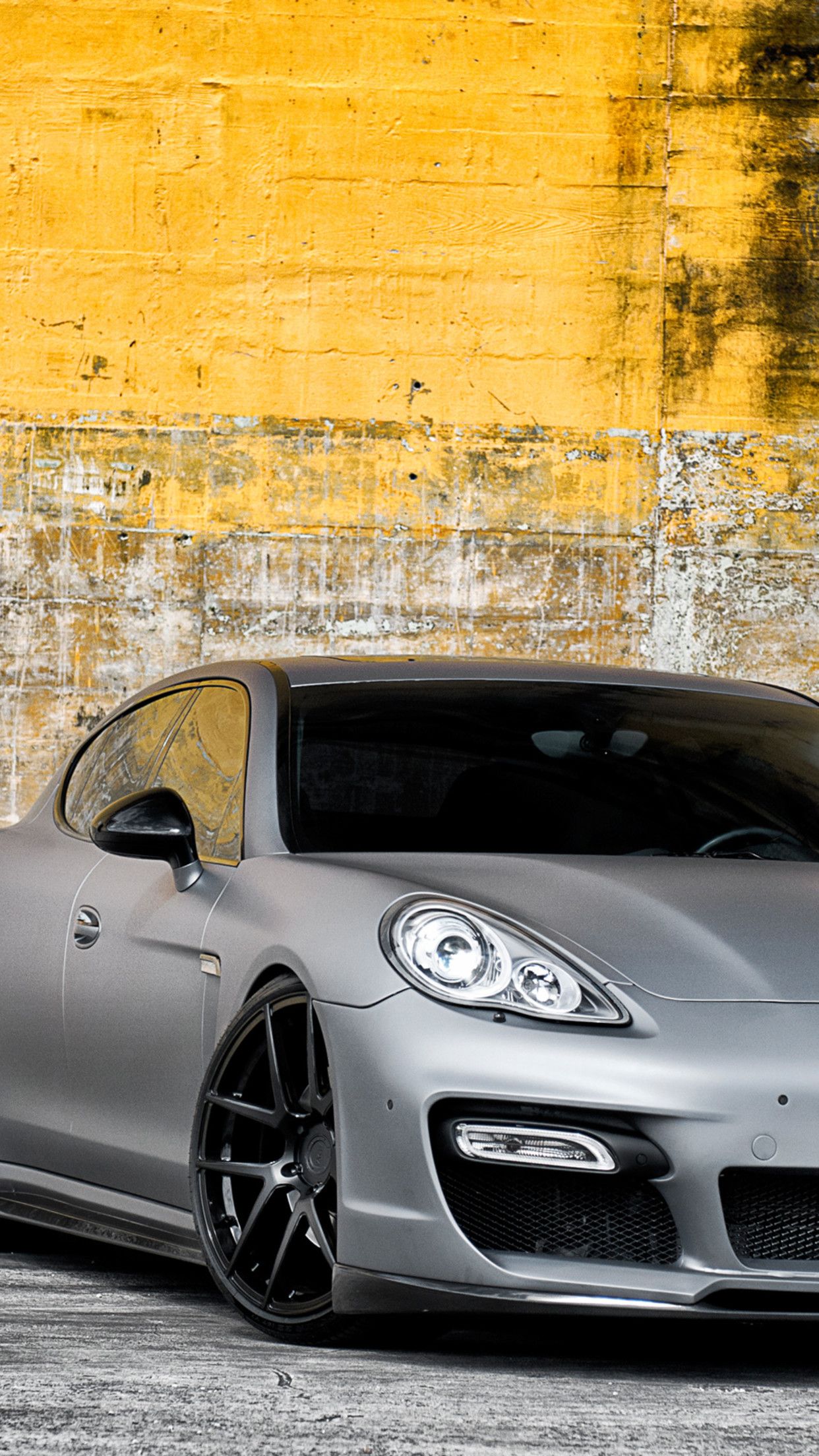 Porsche Panamera Wallpapers for iPhone 11, Pro Max, X, 8, 7, 6