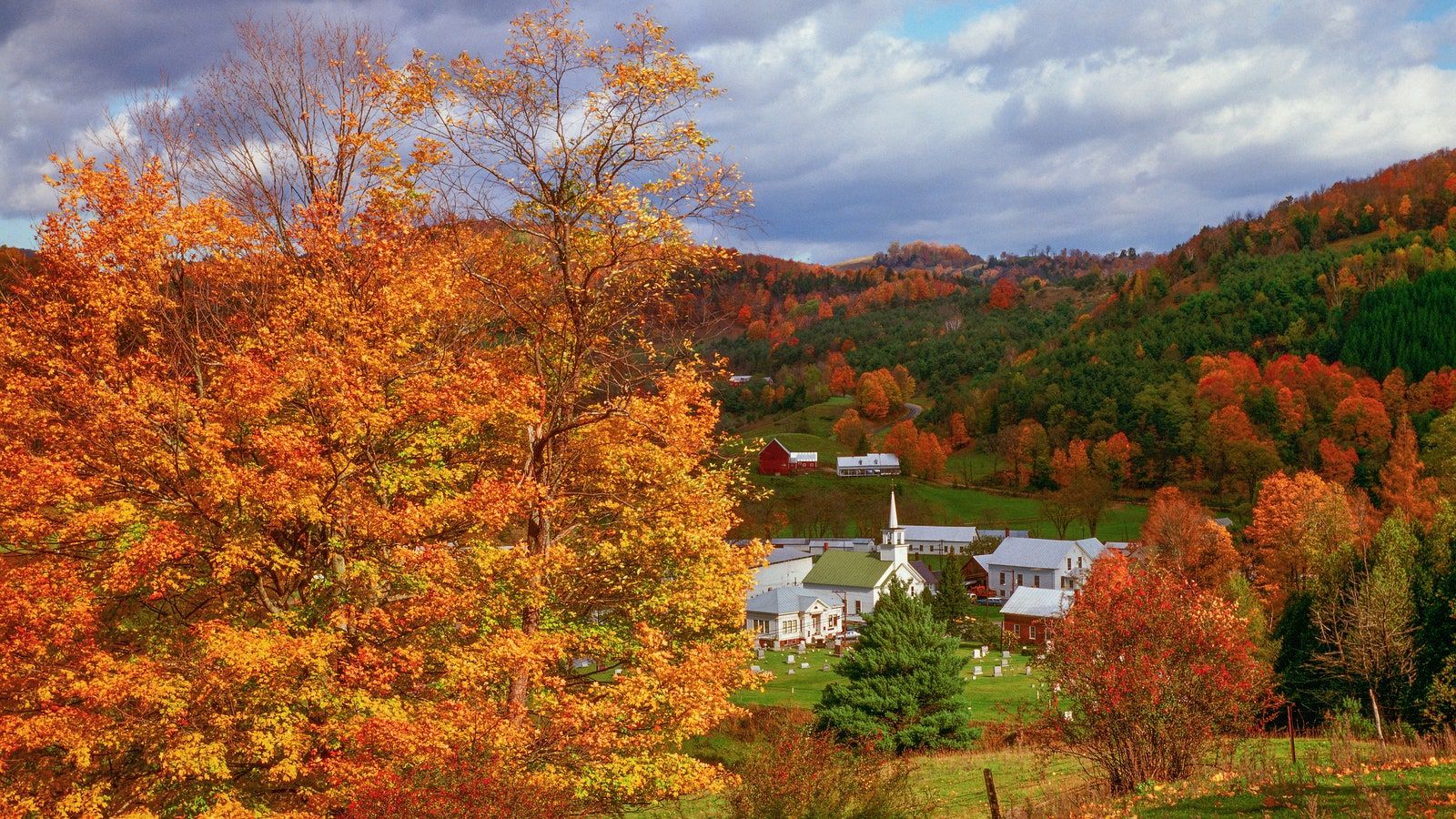 See Vermont Fall Foliage in These 15 Beautiful Places. Condé Nast Traveler