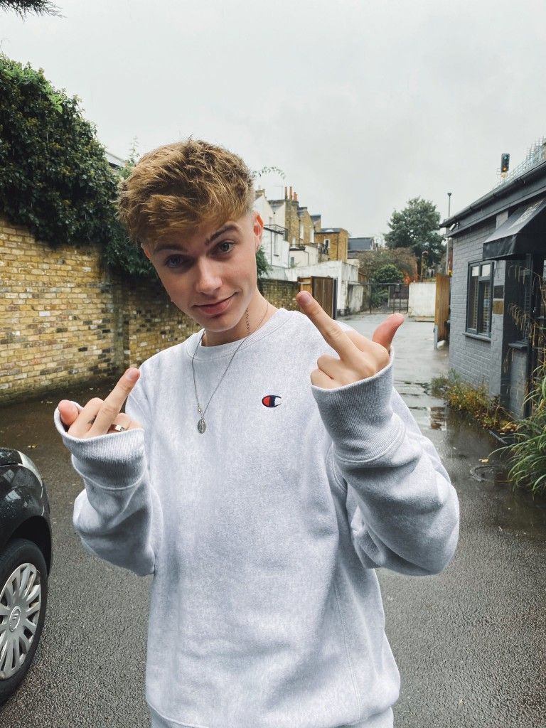 Hrvy _ Hrvy di 2020. Fotografi remaja, Pacar pria, Putri