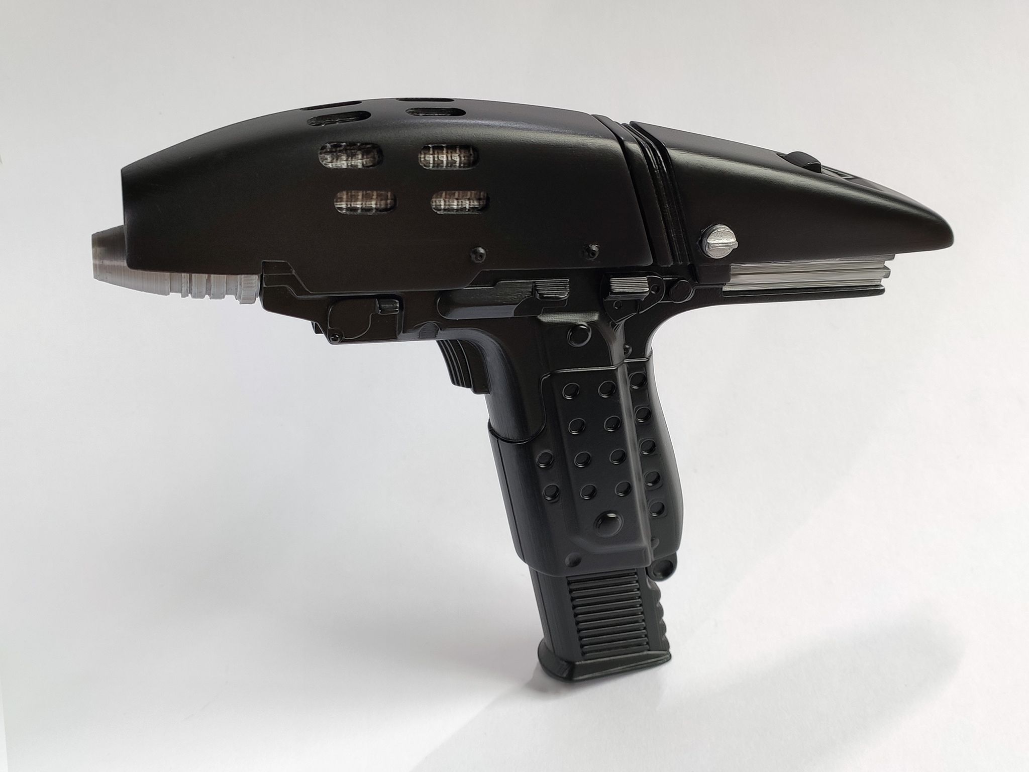 3D Print your own Assault Phaser from Star Trek VI