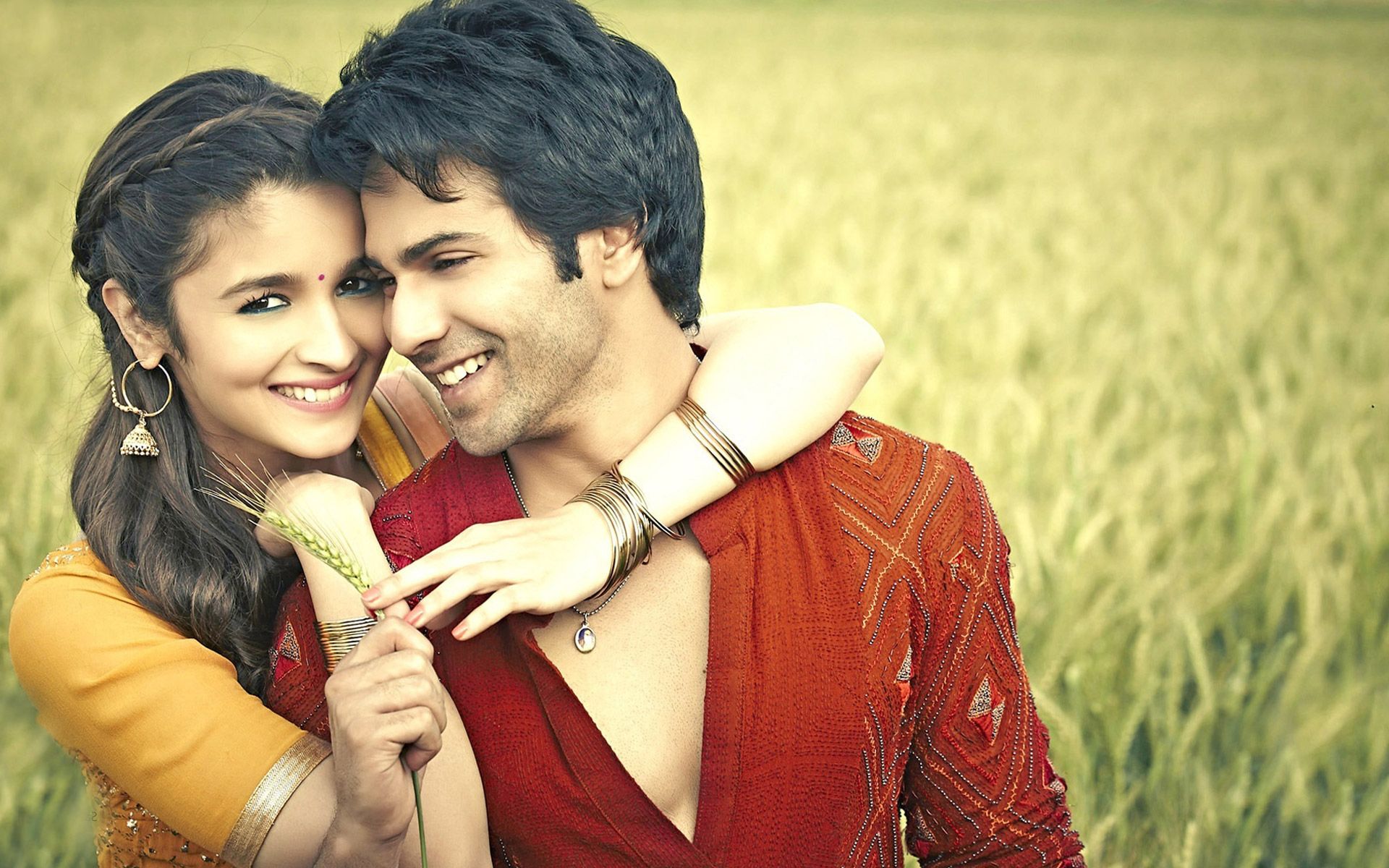 Bollywood Romantic Love Couple Image HD