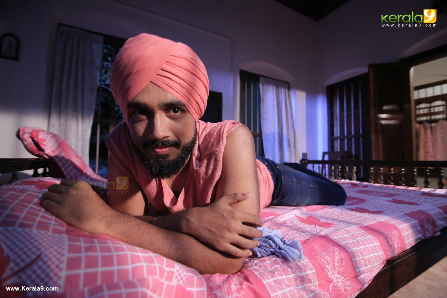 Happy Sardar Movie Stills & Happy Sardar Location Photo