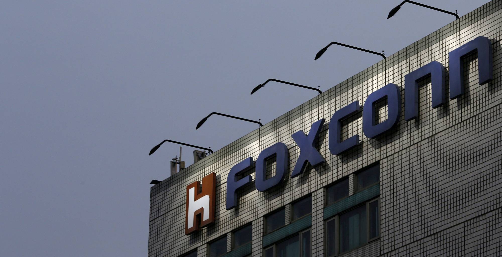 Foxconn will move some of its iPad and MacBook assembly from China to Vietnam