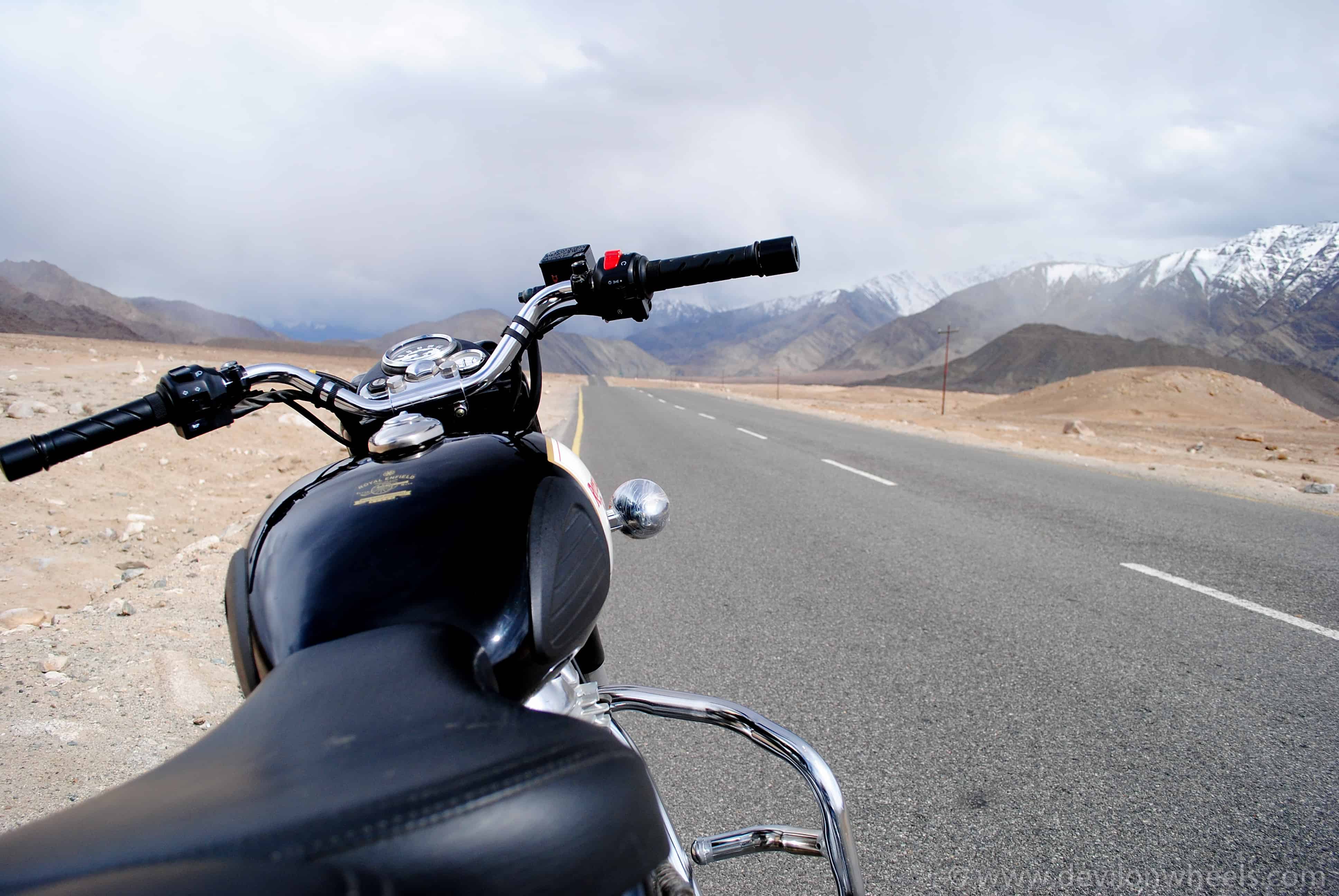 Important Tips to Rent Bike in Leh Ladakh and Ride with Pillion