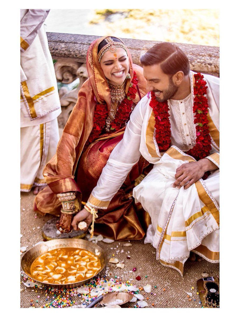These gorgeous picture of DeepVeer wedding and Mehendi would melt your heart. Deepika ranveer, Deepika padukone, Wedding sari