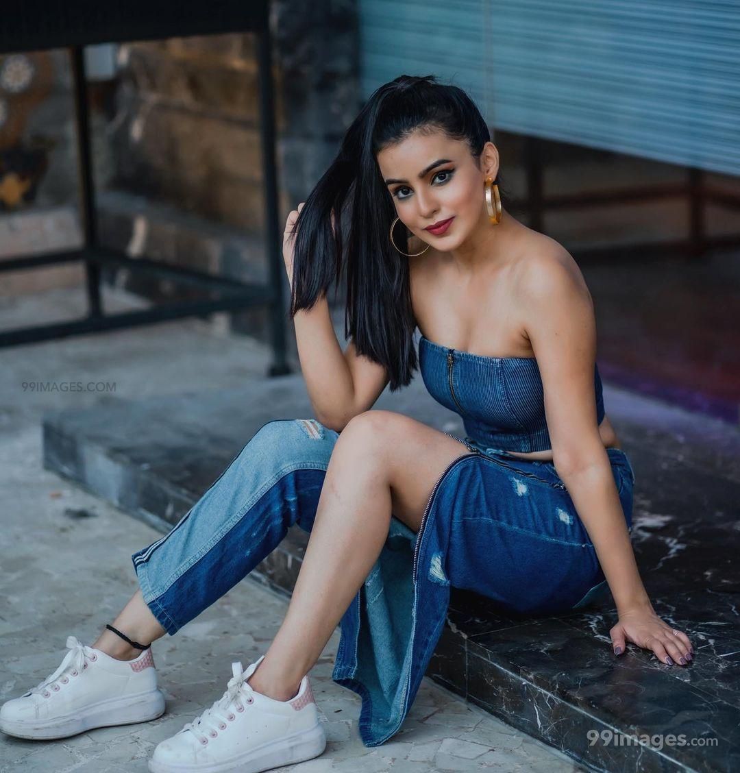 Ankitta Sharma HD Wallpaper (Desktop Background / Android / iPhone) (1080p, 4k) (1080x1128)