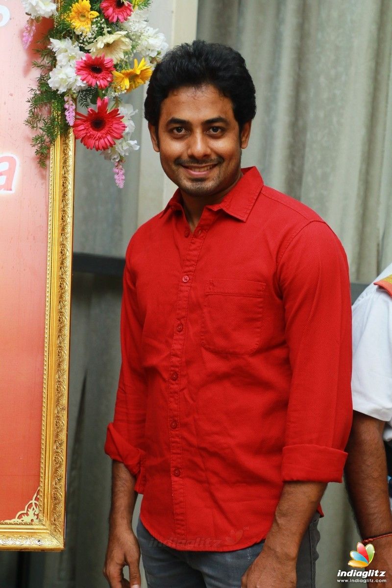 Aari Photo Actor photo, image, gallery, stills and clips