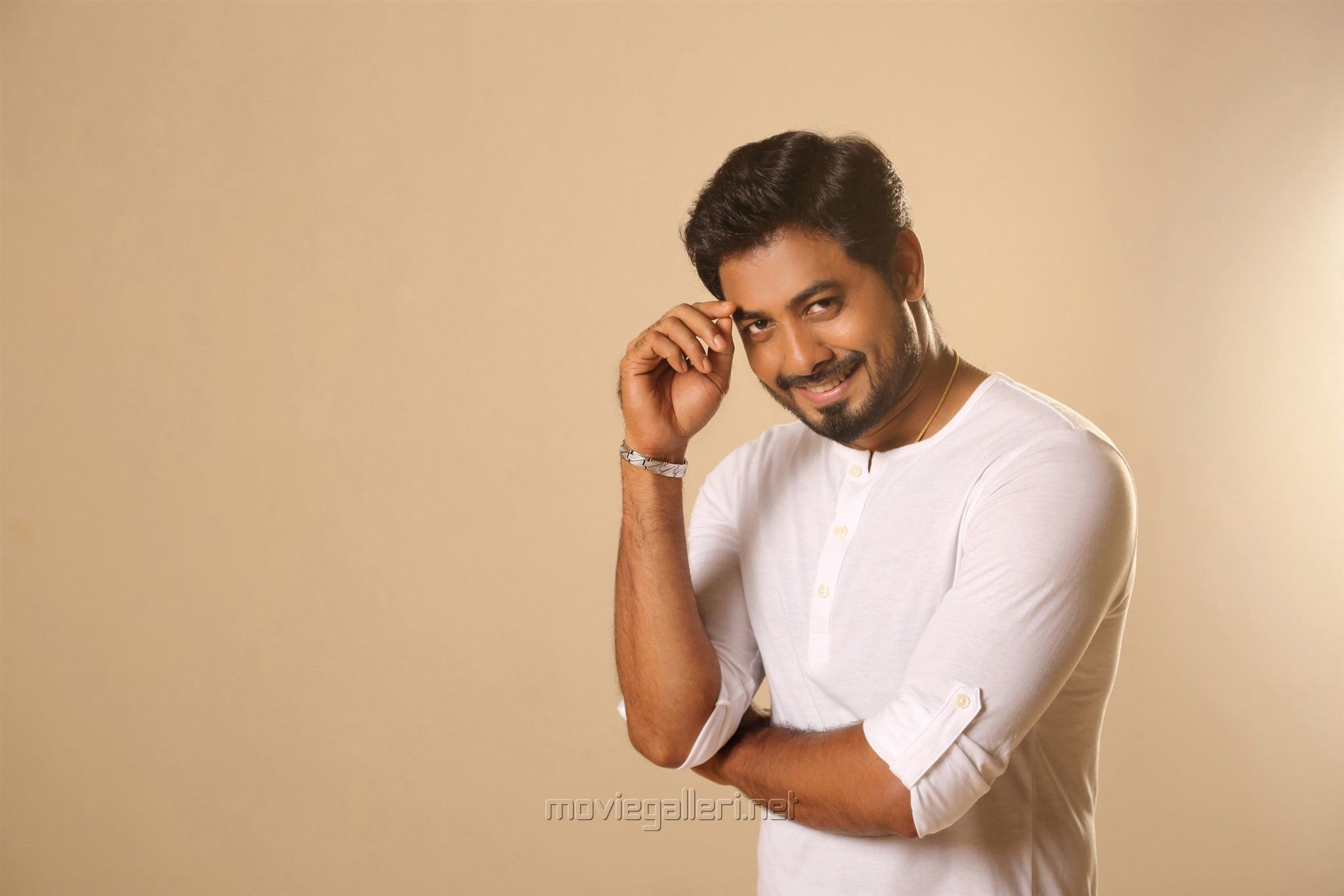Tamil Actor Aari Photohoot Image HD. New Movie Posters