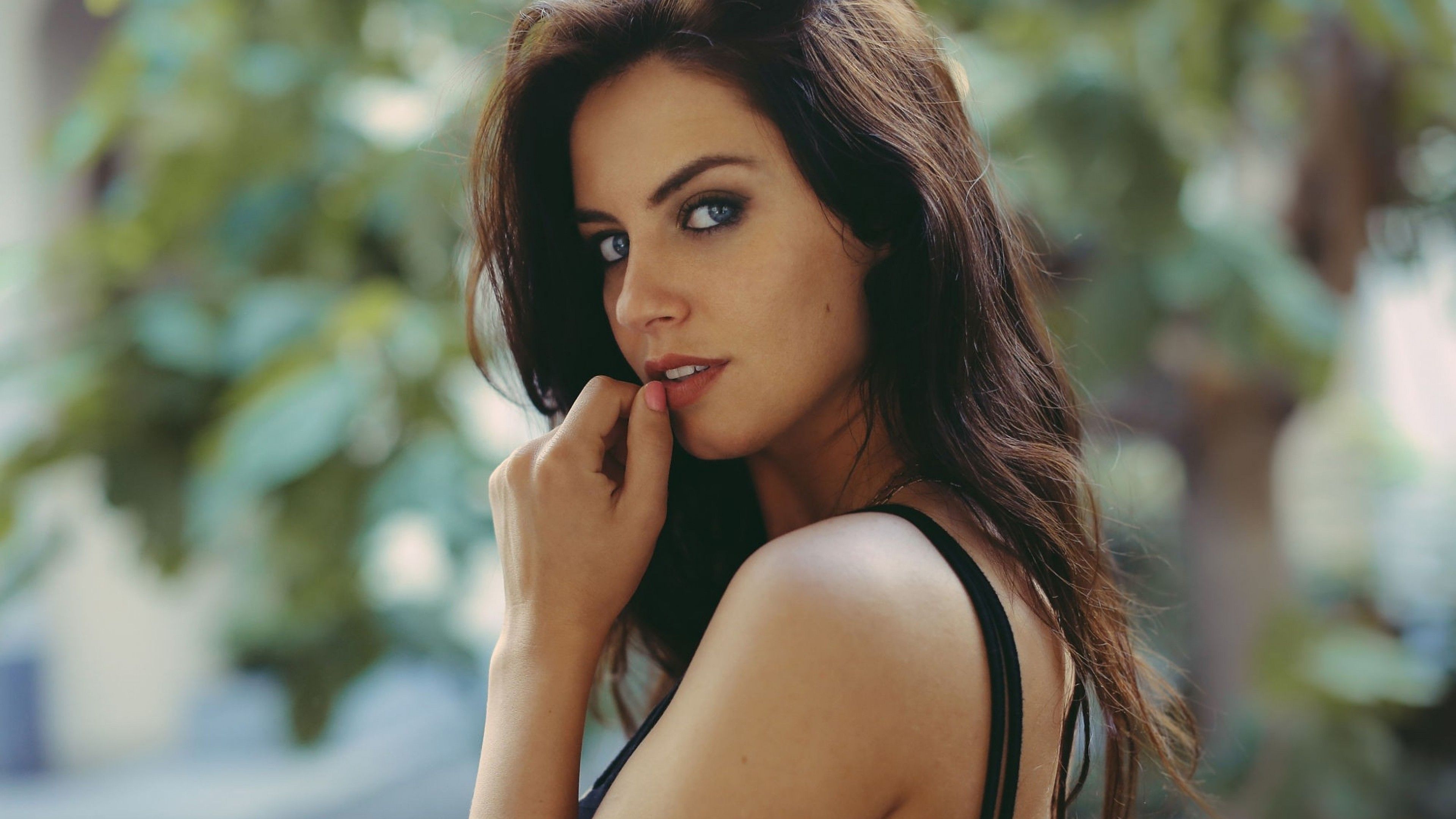 Download 3840x2160 Brunette, Profile View, Model, Women Wallpaper for UHD TV