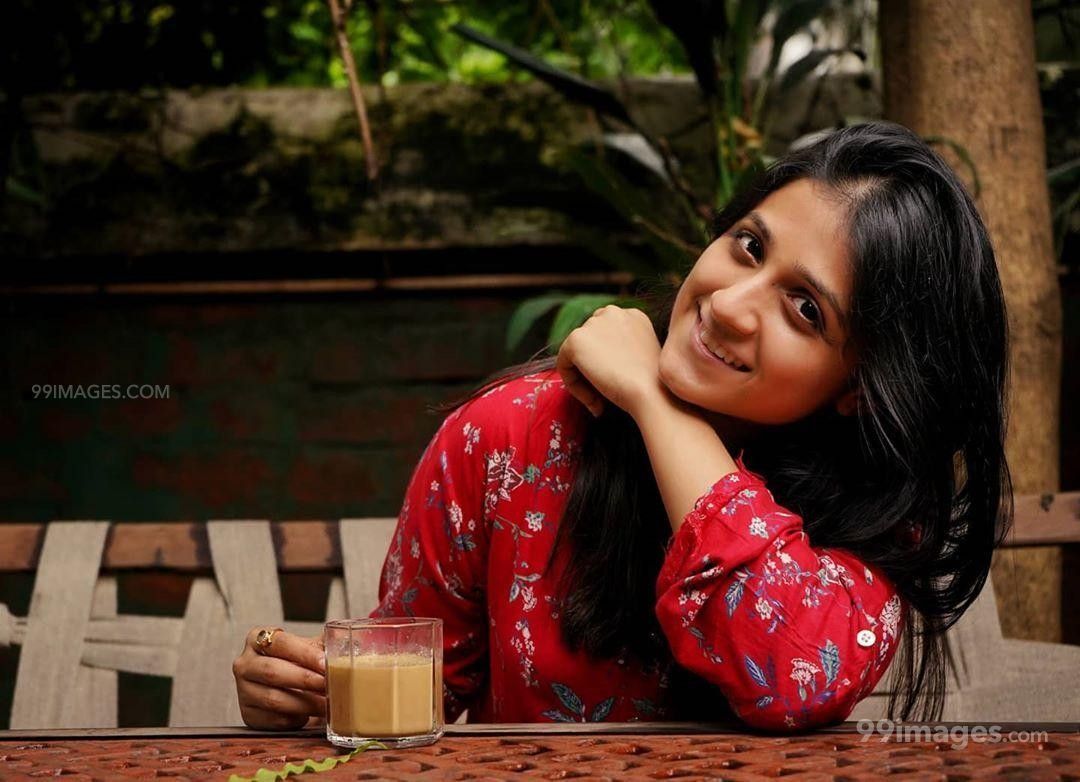 Aarohi Patel HD Wallpaper (Desktop Background / Android / iPhone) (1080p, 4k) (1080x782)