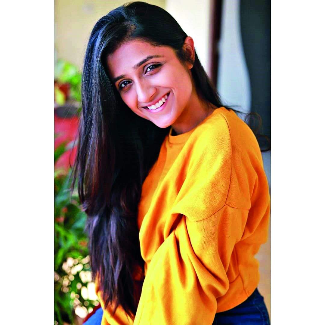 Actress Aarohi Patel shares her favourite memory of Holi. Gujarati Movie News of India