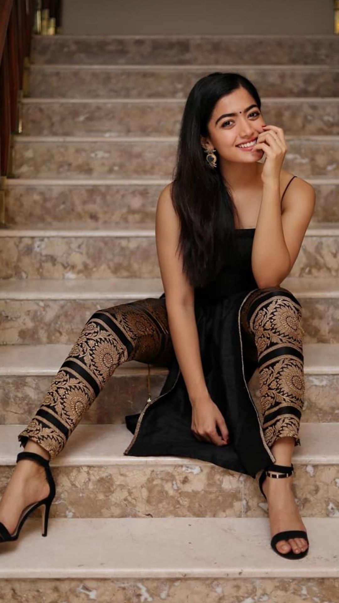 Rashmika Mandanna. Actresses, Beautiful indian actress, Stylish girl image