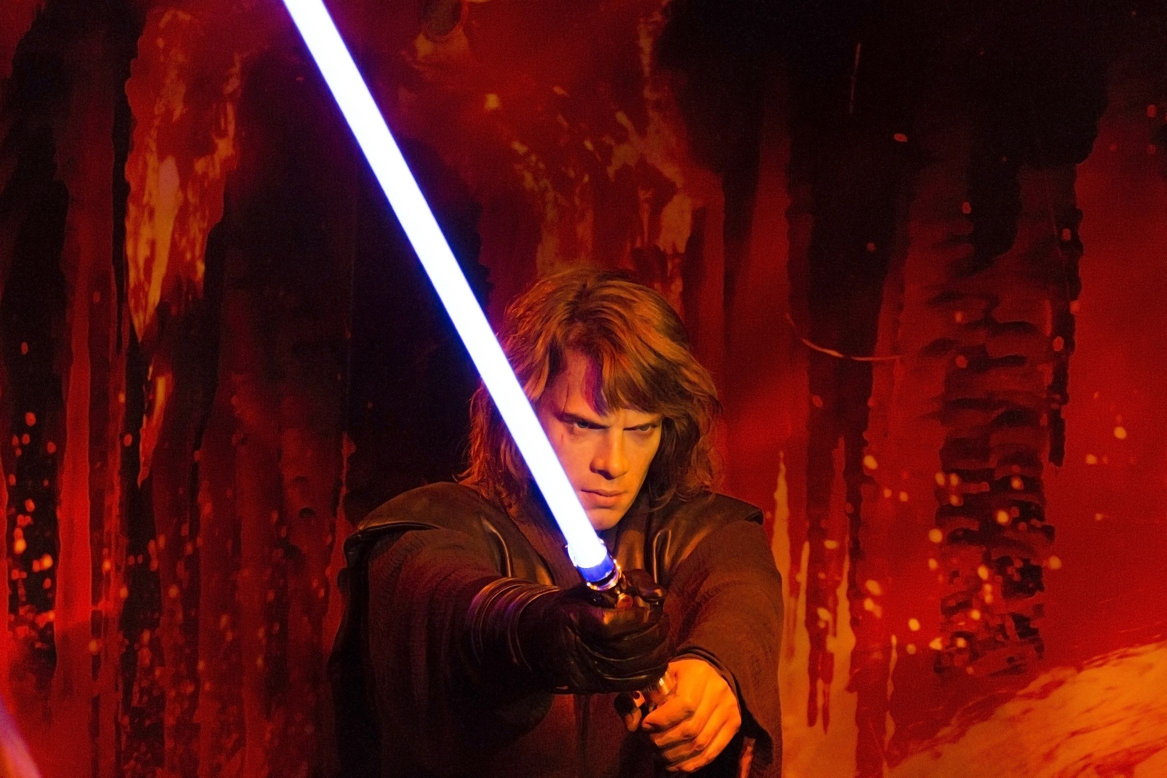 Anakin Skywalker Statue Star Wars Lightsaber Red Wallpaper:2333x1556