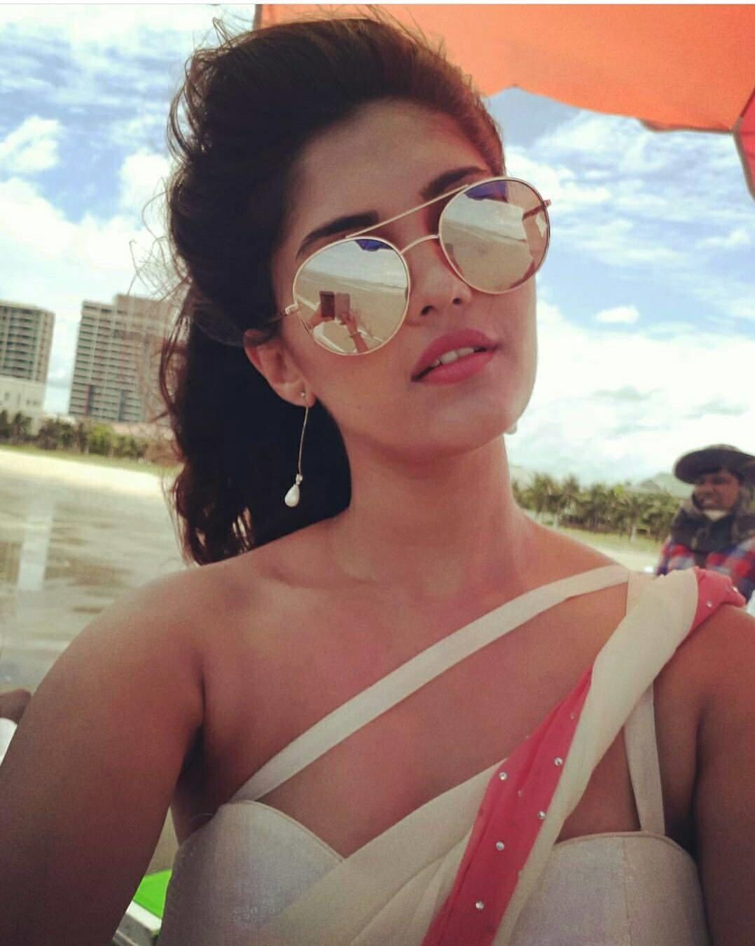 Surbhi puranik Latest HD Picture and Wallpaper